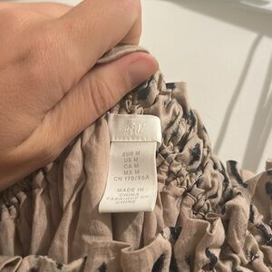 H&M Taupe and Black Ruffled Skirt